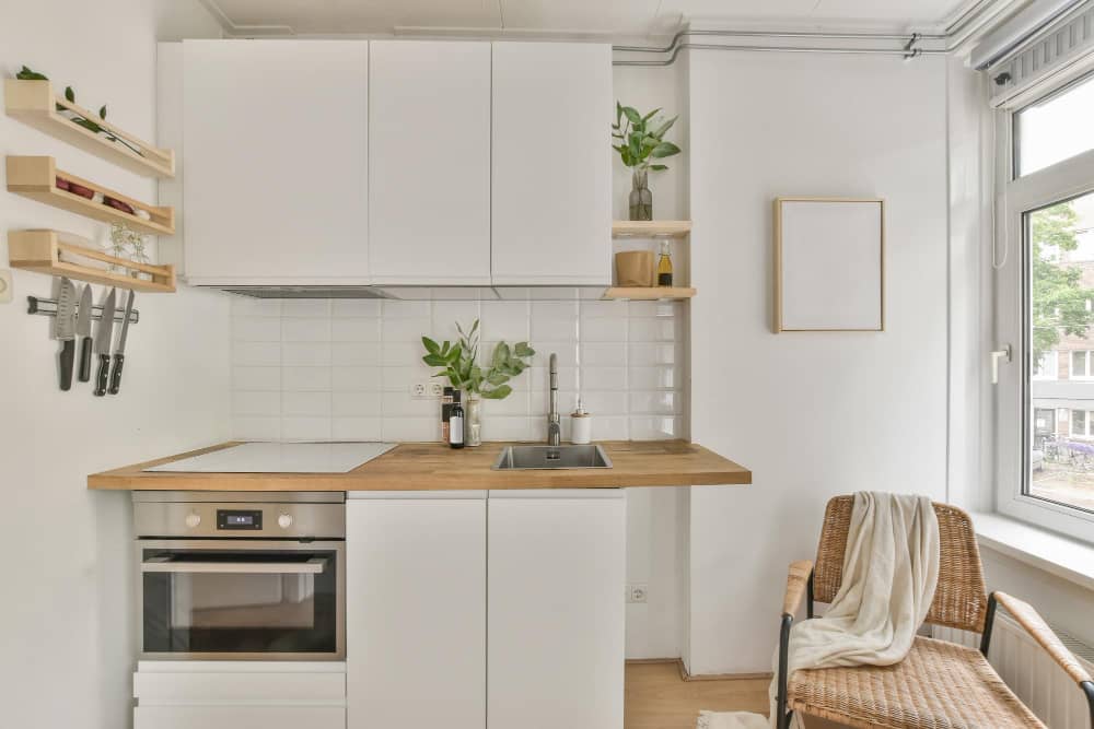 Reformas de cocinas pequeñas: ideas para ganar espacio sin tirar tabiques